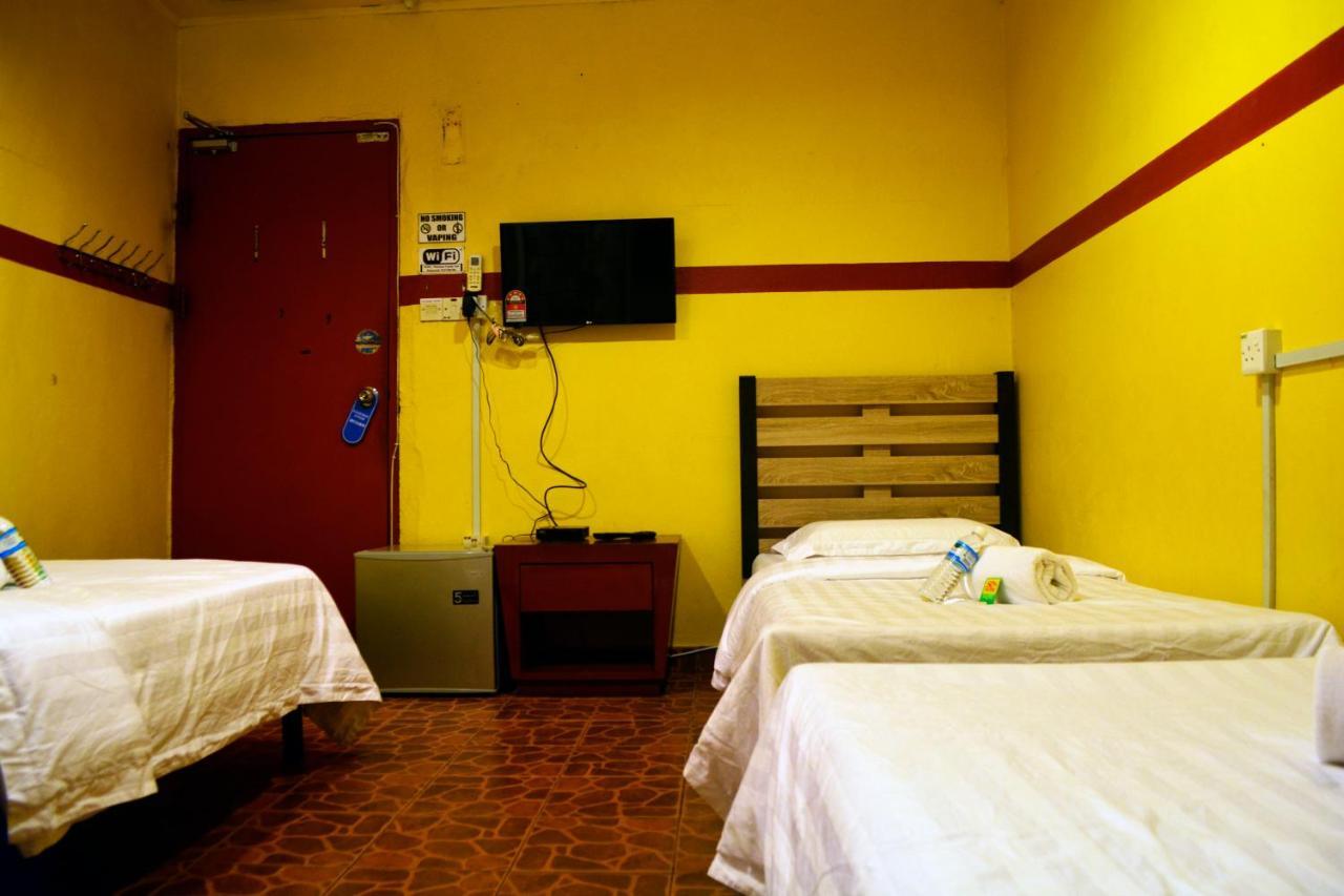 Warisan Family Inn Semporna Buitenkant foto