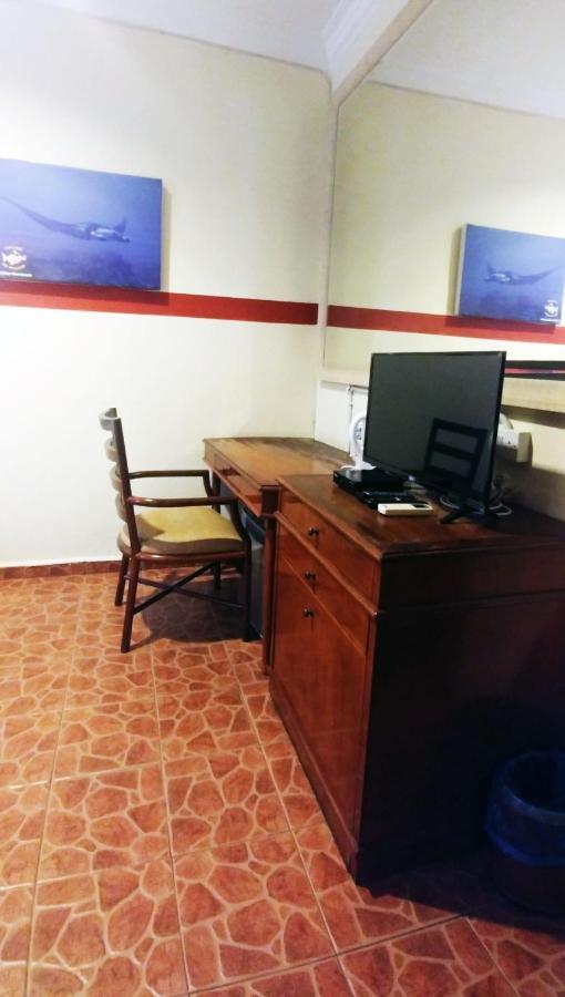 Warisan Family Inn Semporna Buitenkant foto